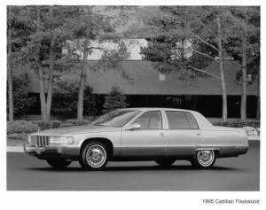 1995 Cadillac Fleetwood Press Photo 0222