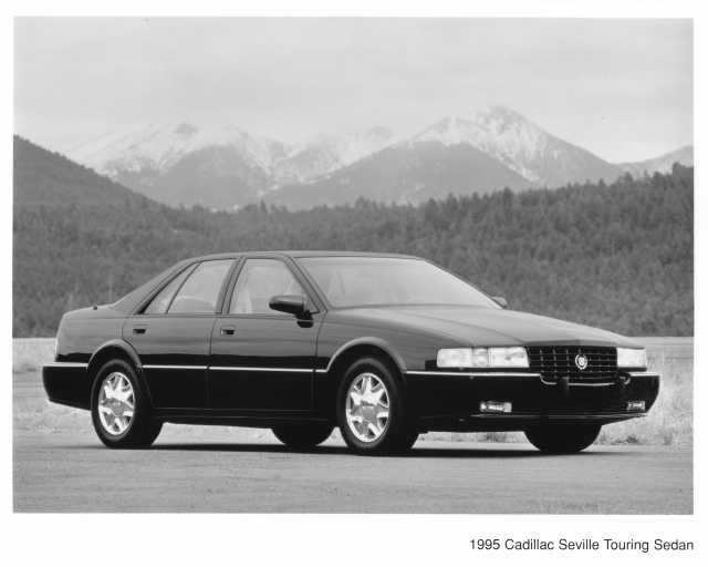 1995 Cadillac Seville Touring Sedan Press Photo 0226