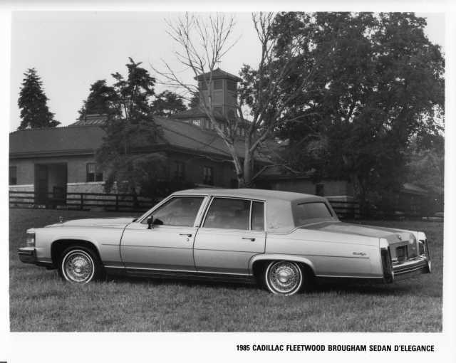 1986 Cadillac Fleetwood Brougham Sedan D'Elegance Press Photo 0260