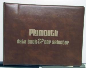1976 Plymouth Data Book Car Selector Gran Fury Volare Trail Duster