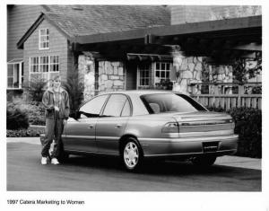 1997 Cadillac Catera Marketing to Women Press Photo 0325