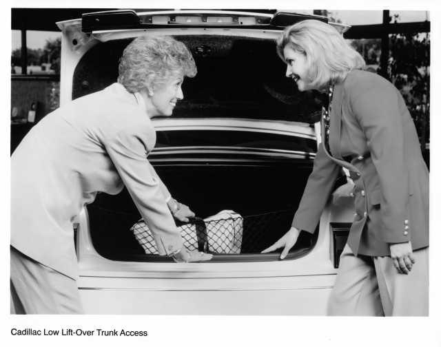 1997 Cadillac Catera Low Lift Over Trunk Access Press Photo 0327