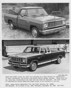 1982 Dodge Ram Conventional and Club Cab Press Photo 0310