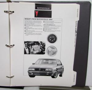 1988 Pontiac Fleet Product Book Firebird LeMans Grand Prix Grand Am 6000