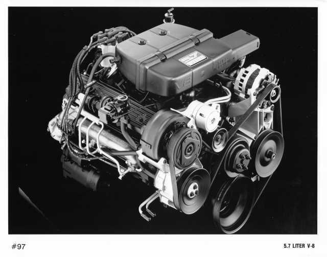1992 Buick 5.7 Liter V-8 Press Photo 0248