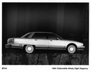 1994 Oldsmobile Ninety Eight Regency Press Photo 0340