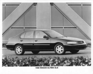 1998 Nissan Altima GLE Press Photo 0050