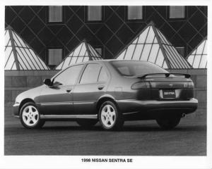 1998 Nissan Sentra SE Press Photo 0057
