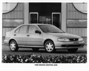 1998 Nissan Sentra GXE Press Photo 0058