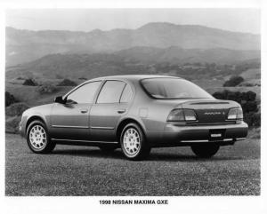 1998 Nissan Maxima GXE Press Photo 0063