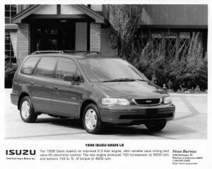 1998 Isuzu Oasis LS Press Photo 0004