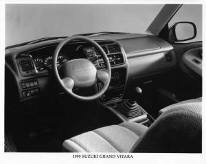 1999 Suzuki Grand Vitara Interior Press Photo 0018