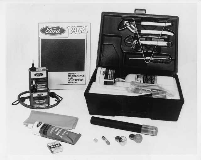 1974 Ford Highway Tool and Safety Kit Press Photo and Release 0375
