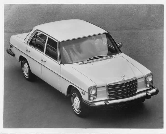1974 Mercedes-Benz 240D Press Photo and Release 0017