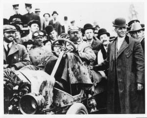 1909 Ford Model T Race Winners with Henry Ford Press Photo and Release 0405