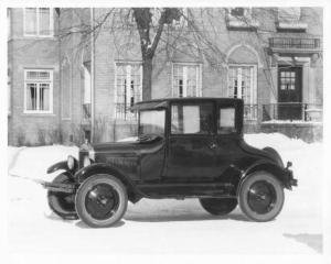 1925 Ford Model T with Baker Wheels Press Photo 0419