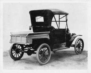 1913 Ford Model T with Commercial Body by Seaman Press Photo 0426