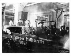 1927 Ford Model T Fifteen Millionth Car Press Photo