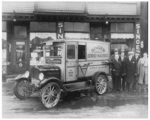 1924 Ford Model TT Press Photo 0436 Singer Electric and Treadle Sewing Machines