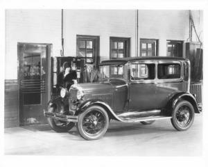 1928 Ford Model A Tudor Sedan Press Photo 0469