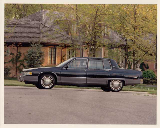 1990 Cadillac Fleetwood Sixty Special Press Photo 0077