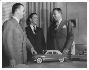 1949 Ford Custom Four Door Sedan Press Photo 0512 - Benson William Clay Henry II