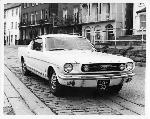1966 Ford Mustang Press Photo 0517 - English Version Right-Hand Drive