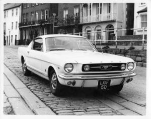 1966 Ford Mustang Press Photo 0517 - English Version Right-Hand Drive
