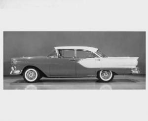 1957 Ford Fairlane Press Photo and Release 0548