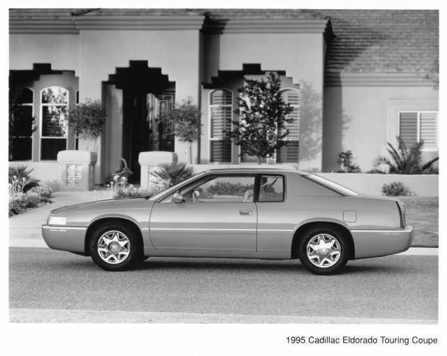 1995 Cadillac Eldorado Touring Coupe Press Photo 0281
