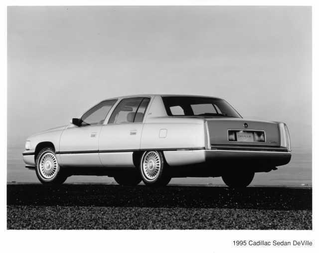 1995 Cadillac Sedan DeVille Press Photo 0284