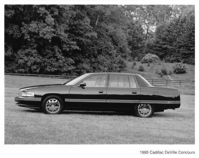 1995 Cadillac DeVille Concours Press Photo 0286