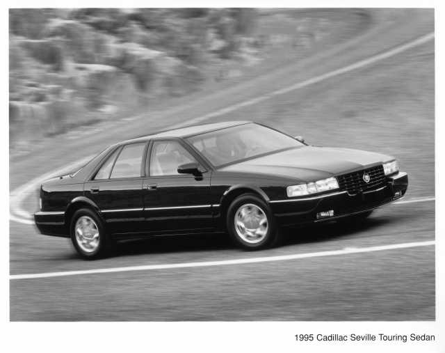 1995 Cadillac Seville Touring Sedan Press Photo 0287