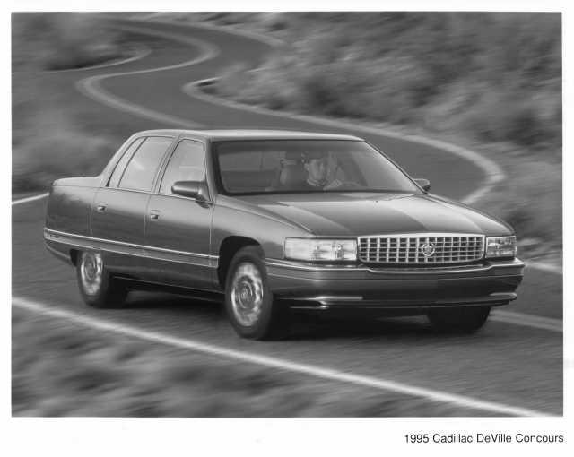 1995 Cadillac DeVille Concours Press Photo 0288