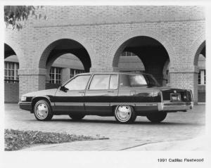 1991 Cadillac Fleetwood Press Photo 0316
