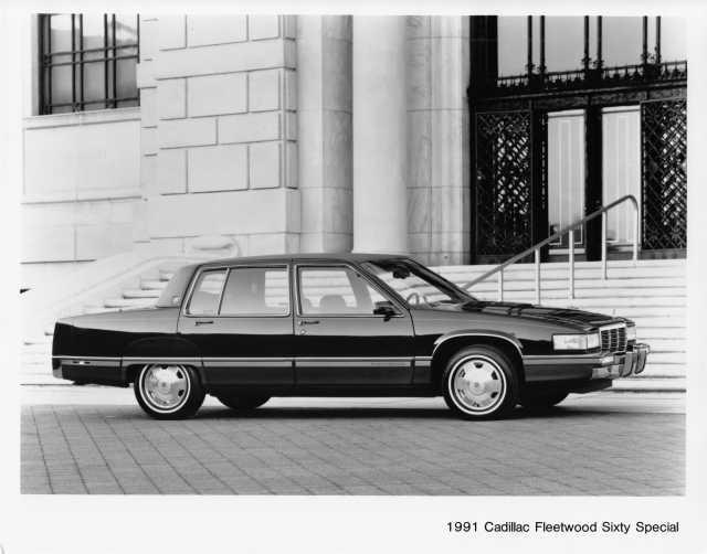1991 Cadillac Fleetwood Sixty Special Press Photo 0318