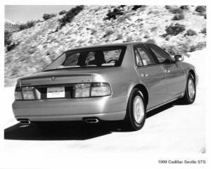 1999 Cadillac Seville STS Press Photo 0351