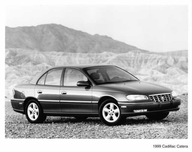 1999 Cadillac Catera Press Photo 0360