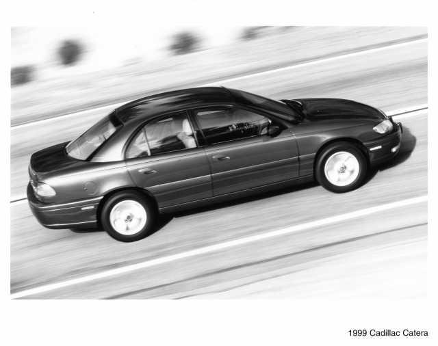 1999 Cadillac Catera Press Photo 0364