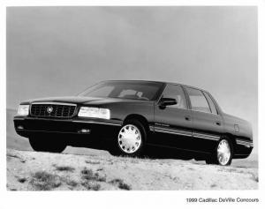 1999 Cadillac DeVille Concours Press Photo 0367