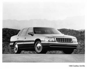 1999 Cadillac DeVille Press Photo 0371