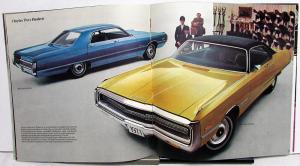 1971 Chrysler Newport 300 New Yorker Town & Country Imperial Sales Brochure