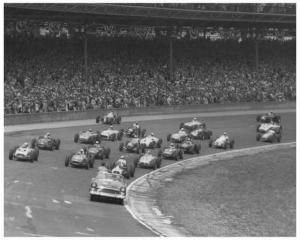 1955 Chevrolet Bel Air Pace Car Leading the Field at Indy 500 Press Photo 0578