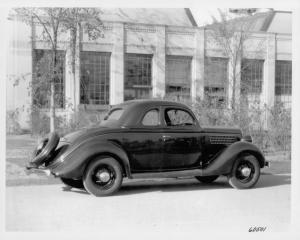 1935 Ford 5 Window Coupe Press Photo 0622