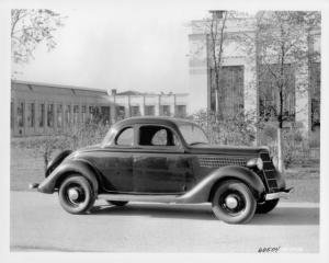 1935 Ford 5 Window Coupe Press Photo 0625