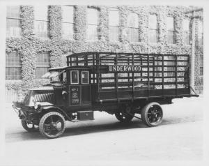 1925 Mack Model K Truck Photo 0331 - Underwood