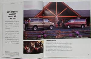 1999 Chevrolet Trucks Sales Brochure