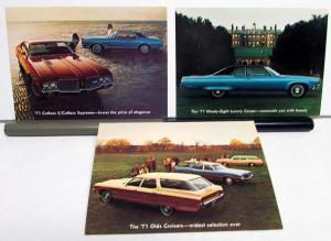 1971 Oldsmobile Cutlass S Supreme Cruiser Ninety-Eight Luxury Coupe Postcards