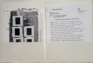 1995 Volkswagen VW Cabrio Media Information Press Kit
