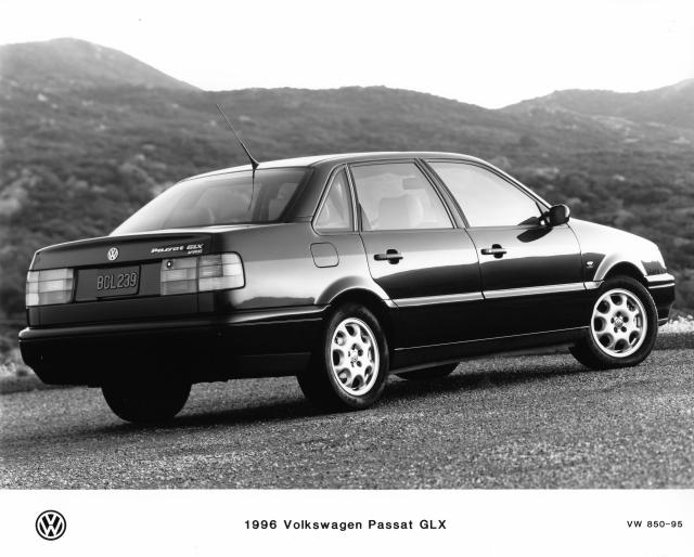 1996 Volkswagen Jetta GLX Press Photo 0087